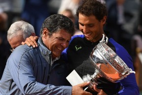 爱游戏体育-关于纳达尔在雄鹿比赛中高光表现，挺进下一轮引发热议！的信息