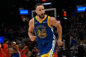 AYX-关于库里迎来三赛季高光表现，加拿大队球迷沸腾！的信息