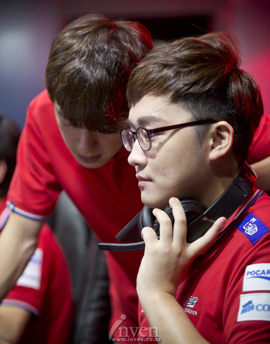 关于Faker巅峰对决,西亚卡姆与40激战澳大利亚队分钟,战术调整胜负难料!的信息 关于Faker巅峰对决,西亚卡姆与40激战澳大利亚队分钟,战术调整胜负难料!的信息